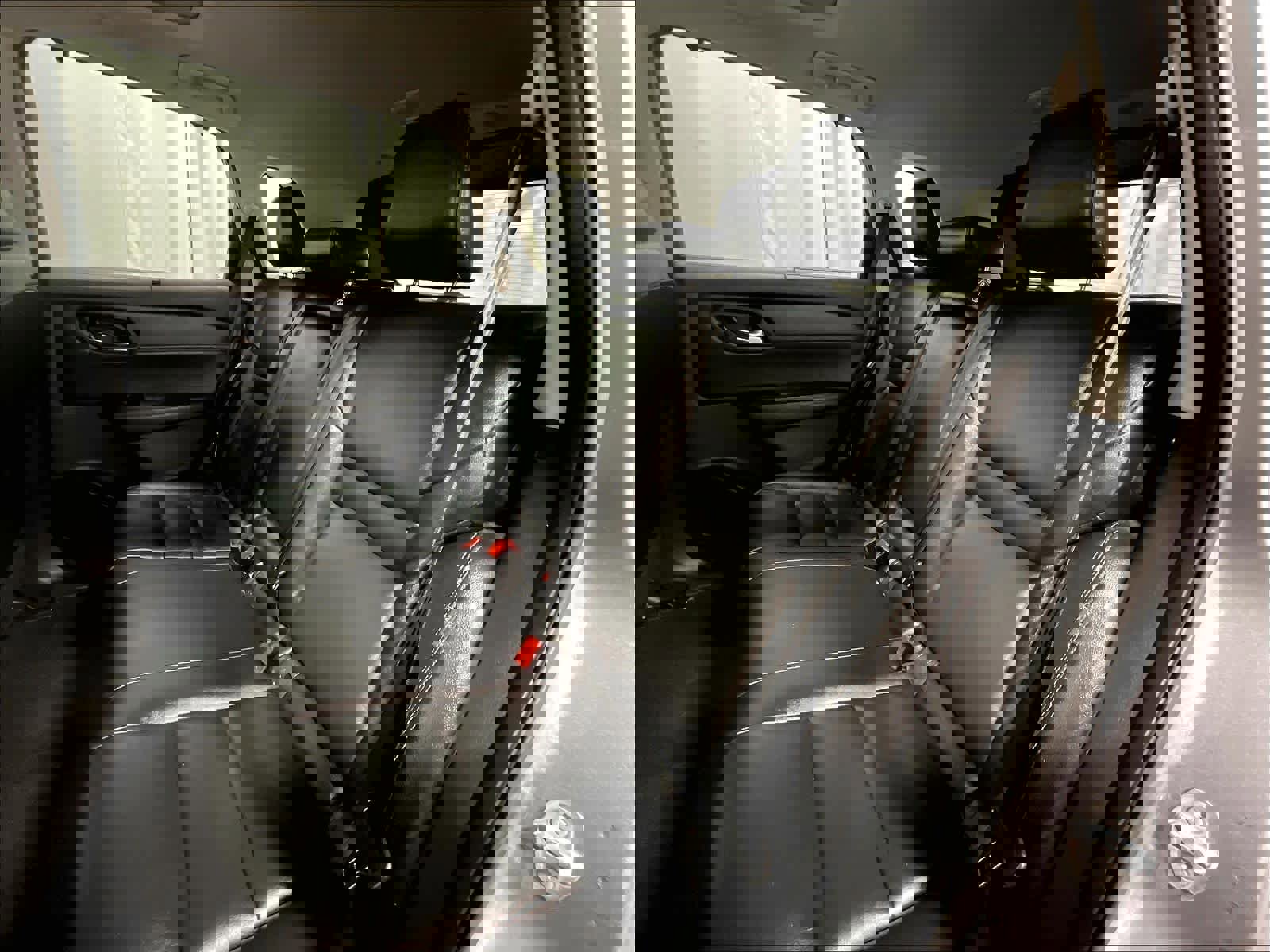 Used 2022 Nissan Rogue SL w/ SL Premium Package image 15