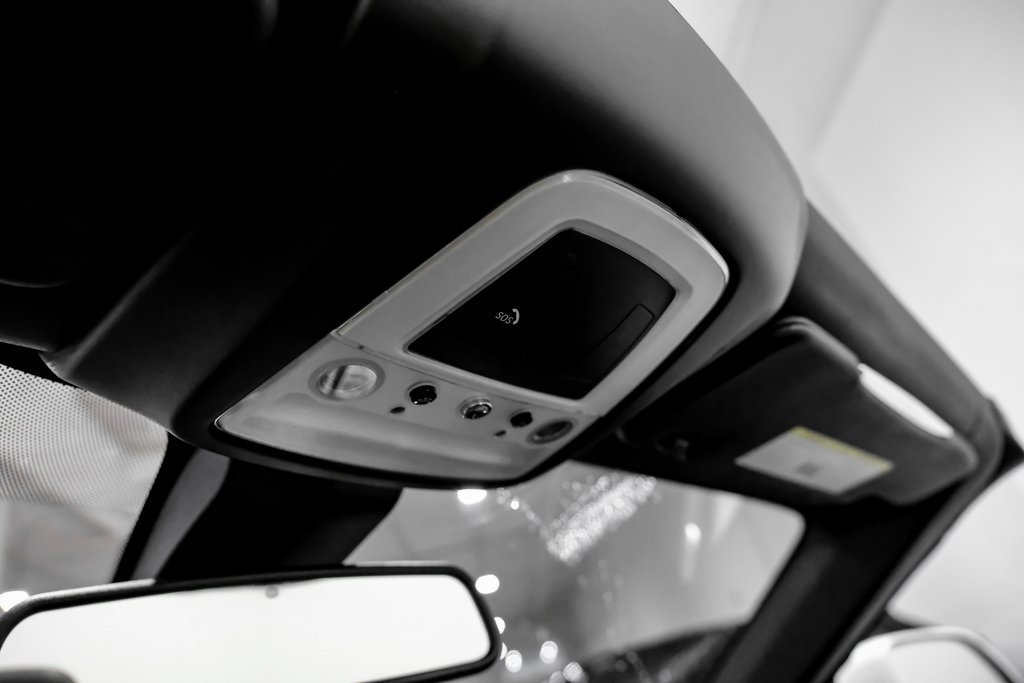 Used 2018 Rolls-Royce Dawn image 25