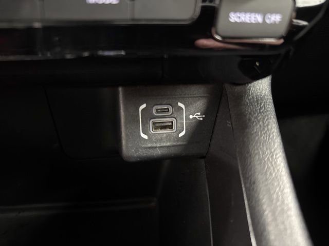 Used 2023 Jeep Compass Latitude image 34