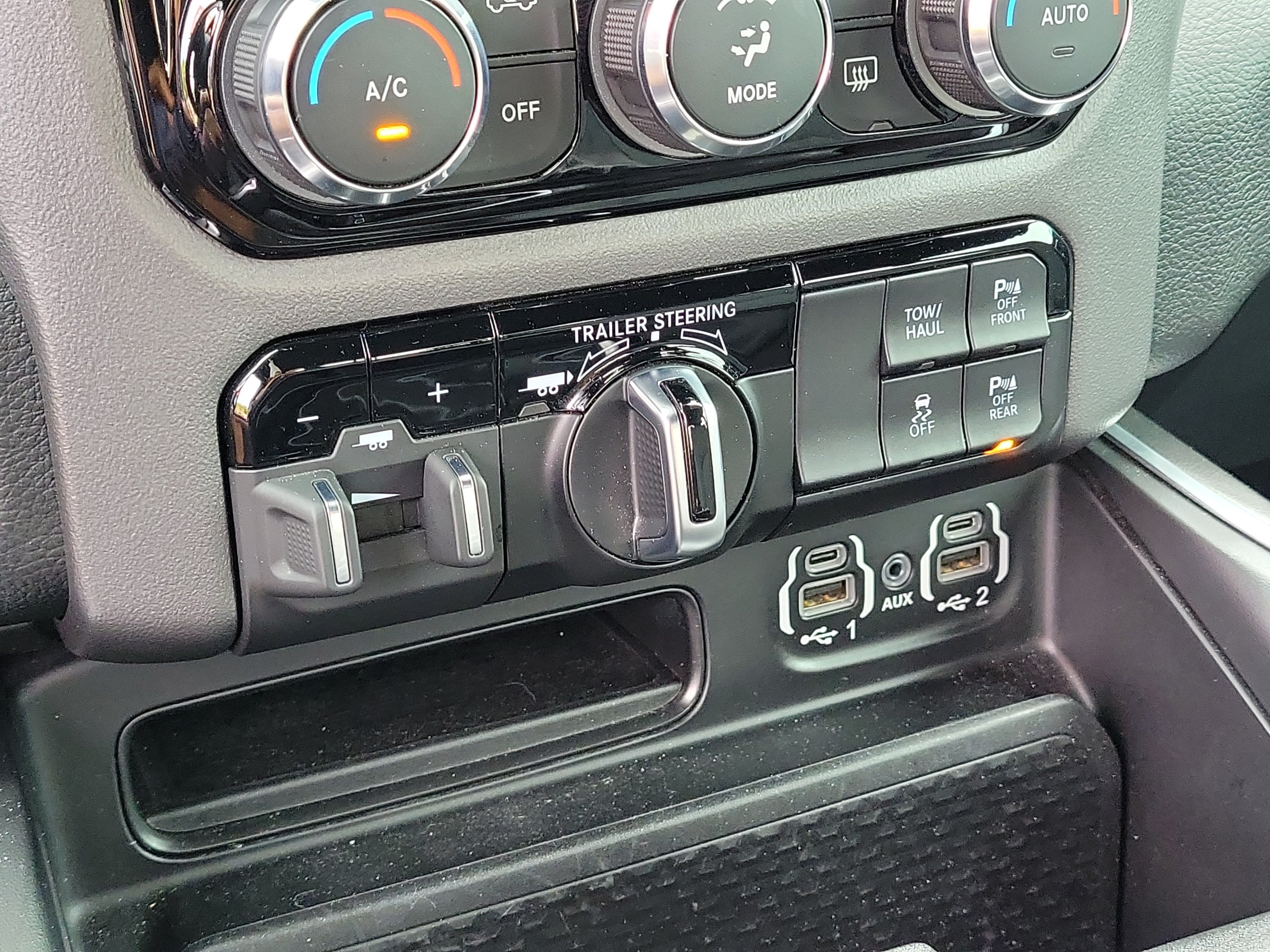 Used 2021 RAM 1500 Big Horn AWD/4WD image 25