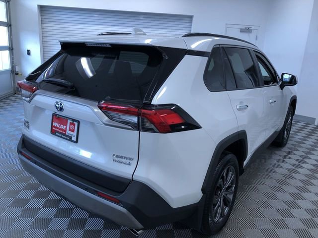 Used 2024 Toyota RAV4 Limited w/ Advanced Technology Package AWD/4WD image 35