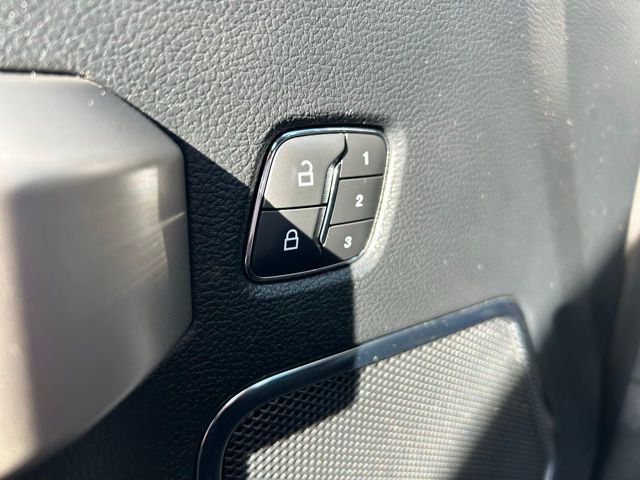 Used 2020 Ford F150 Lariat w/ Equipment Group 502A Luxury AWD/4WD image 37