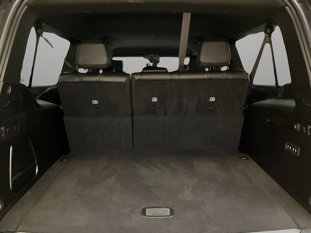 Used 2024 Jeep Wagoneer L Series III w/ Flexible Seating Group image 13