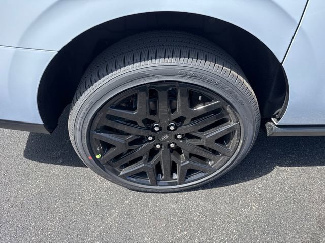 New 2026 Ford Expedition Max Platinum AWD/4WD image 13