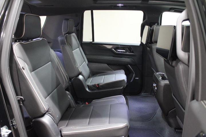 New 2026 GMC Yukon XL Elevation w/ Elevation Premium Package AWD/4WD image 32