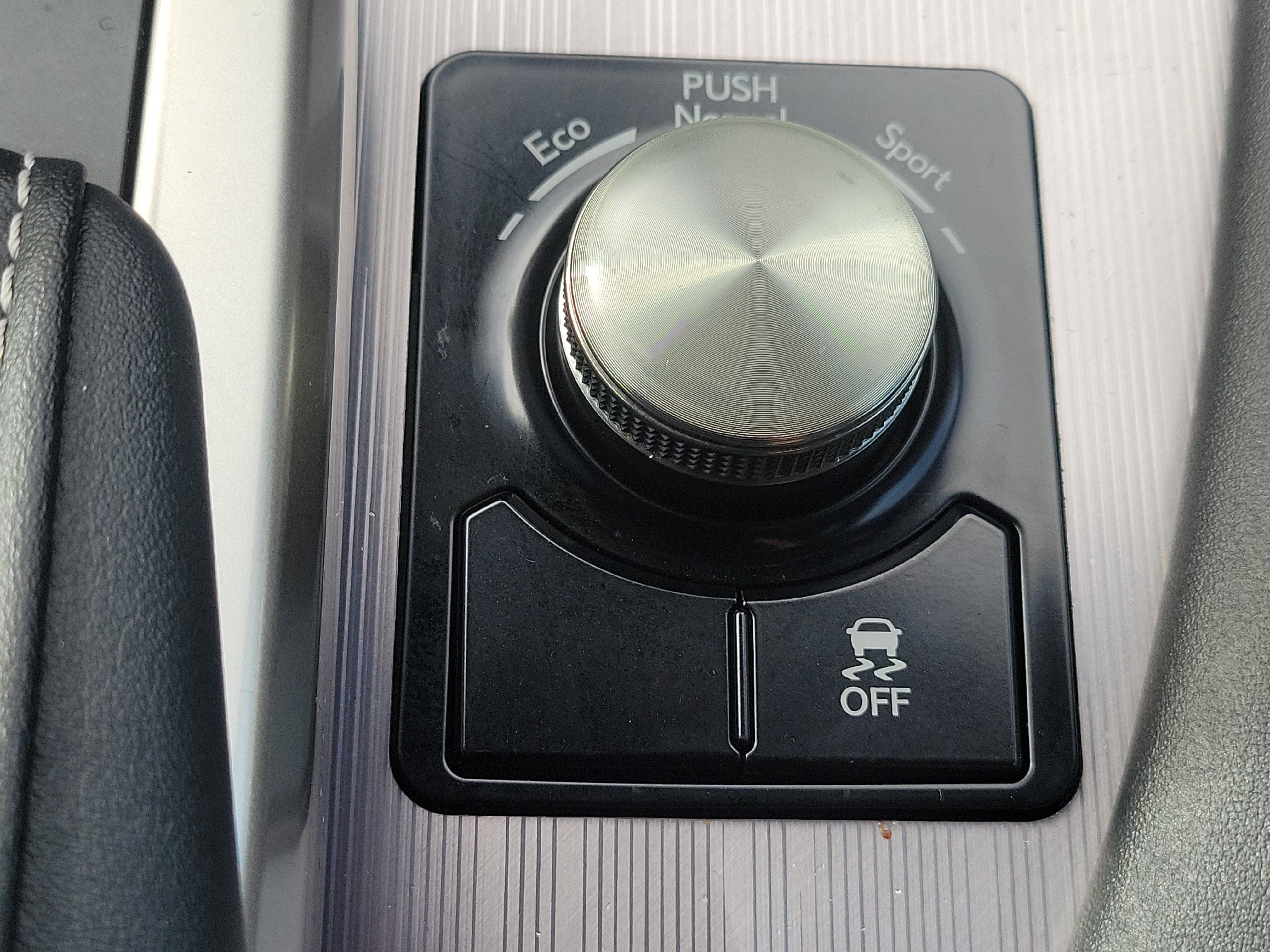 Used 2020 Lexus RX 350 F Sport w/ Accessory Package FWD image 34
