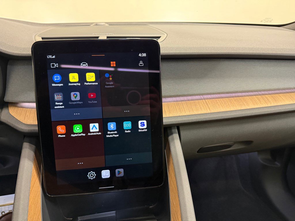 Used 2021 Polestar Polestar 2 LAUNCH EDITION w/ Performance Package image 26