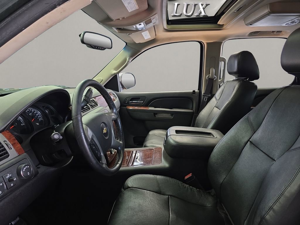 Used 2014 Chevrolet Tahoe LTZ image 9