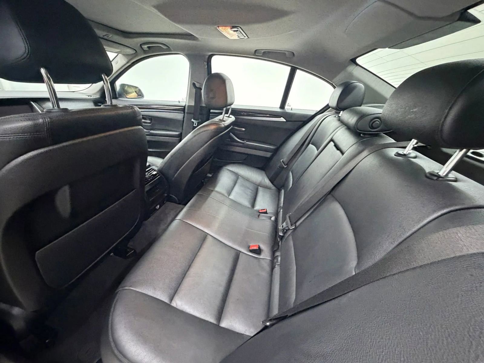 Used 2015 BMW 528i xDrive Sedan AWD/4WD image 16