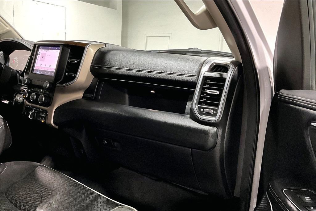 Used 2022 RAM 1500 Laramie AWD/4WD image 19