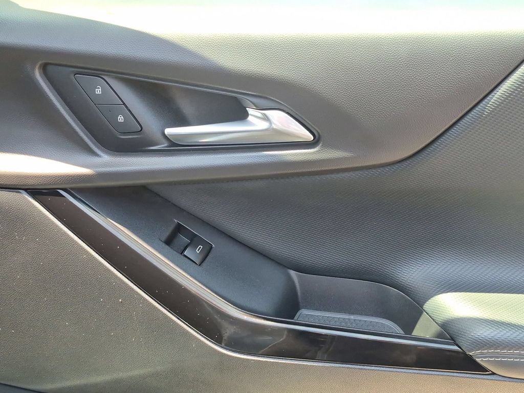 Used 2025 Chevrolet Equinox LT FWD image 34