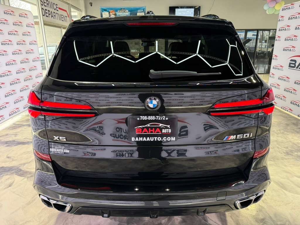 Used 2026 BMW X5 M60i image 11
