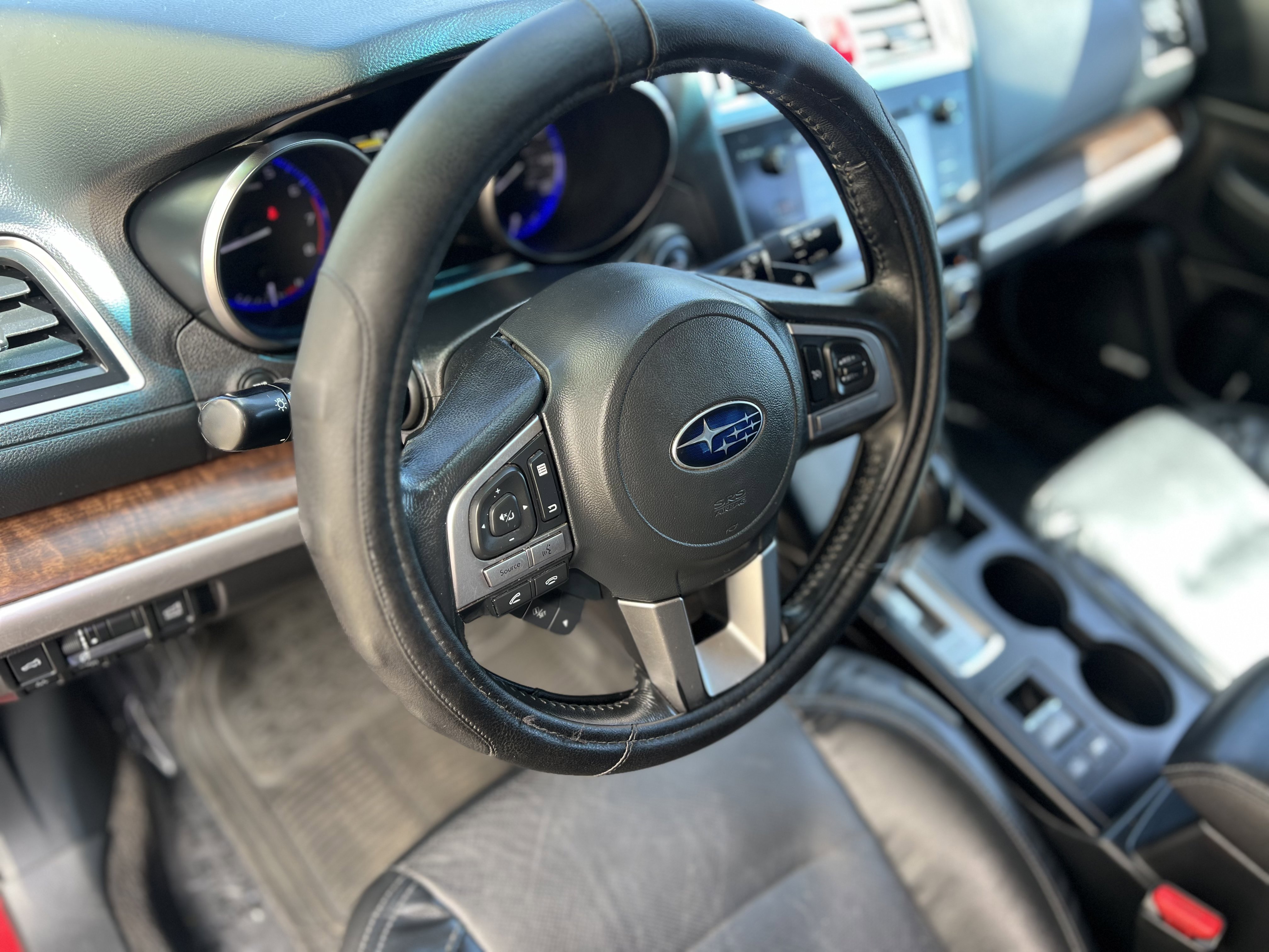 Used 2015 Subaru Outback 3.6R Limited image 10