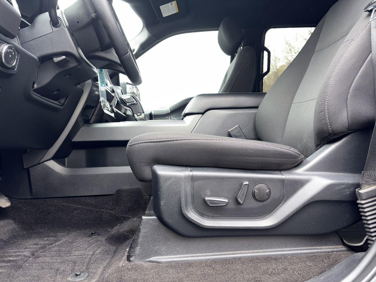 Used 2020 Ford F150 XLT w/ Equipment Group 302A Luxury image 26