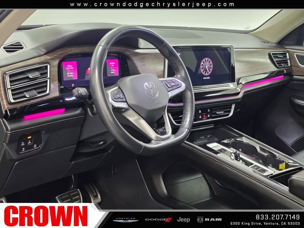 Used 2024 Volkswagen Atlas SEL Premium R-Line image 28