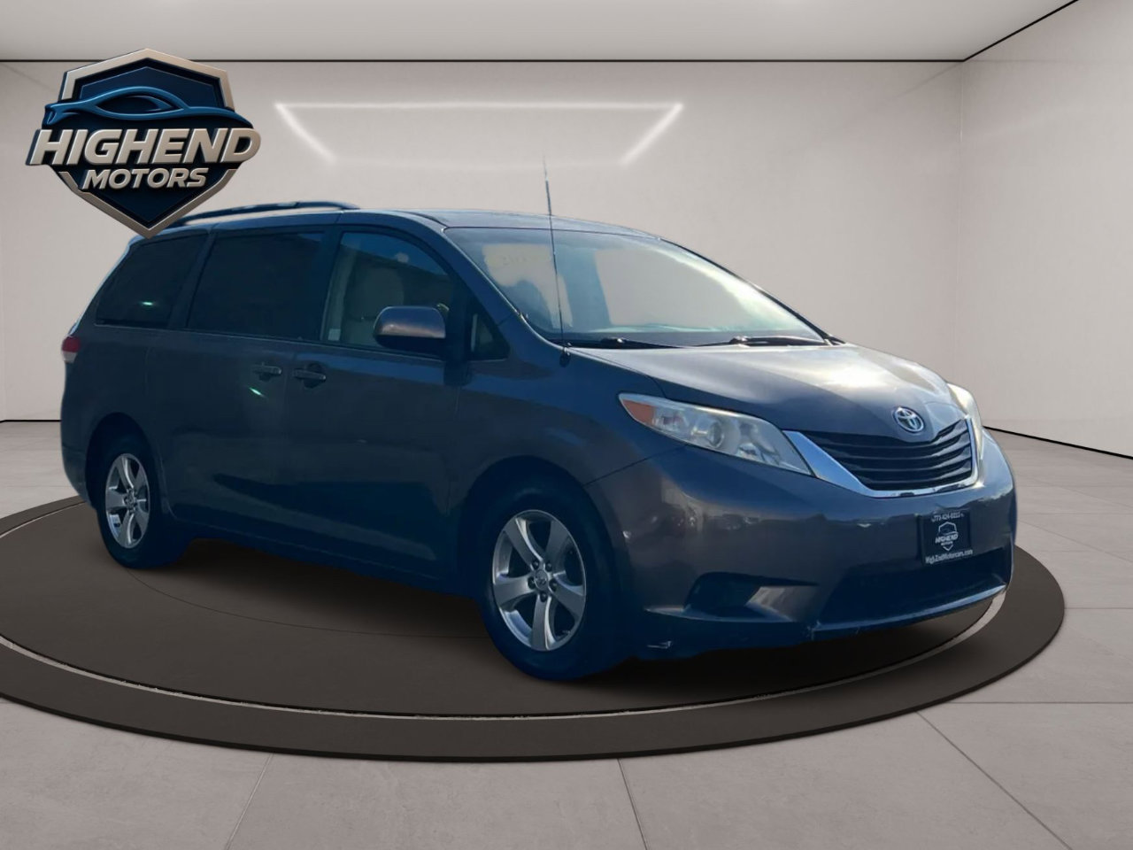 Used 2013 Toyota Sienna LE image 8