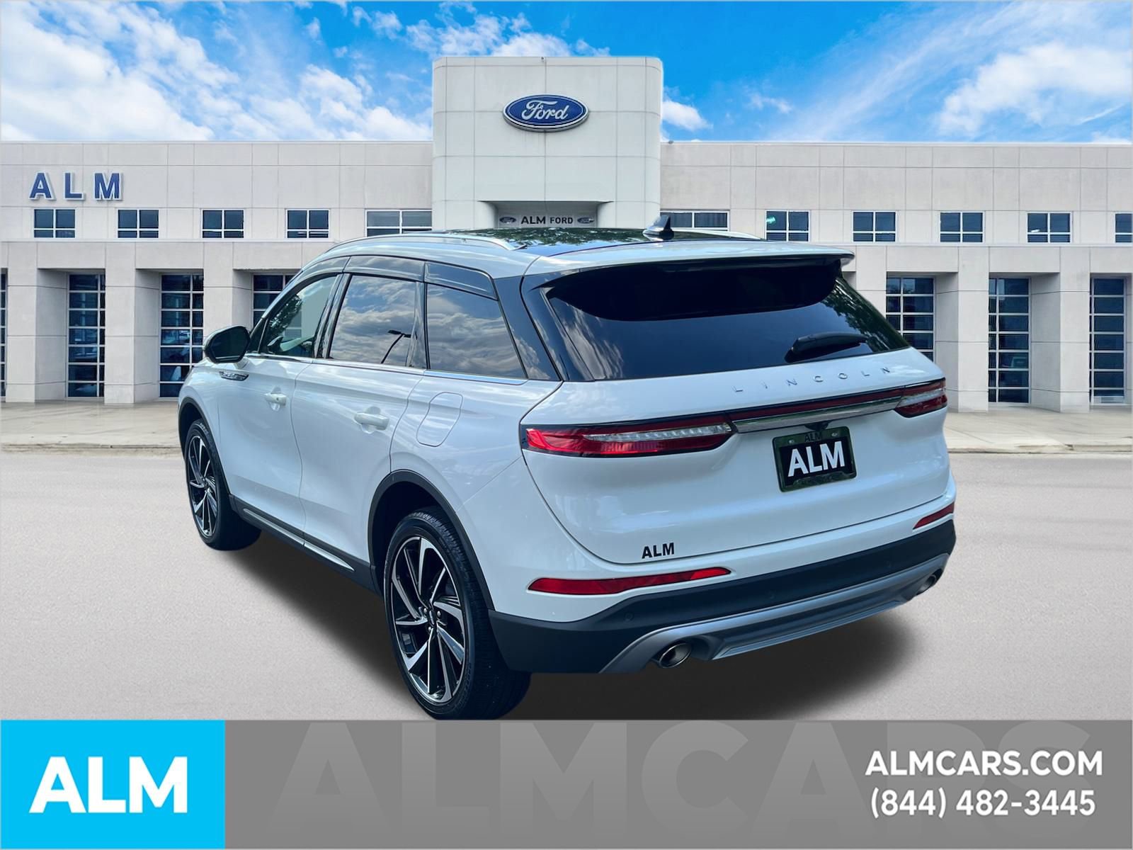 Used 2023 Lincoln Corsair Reserve image 9