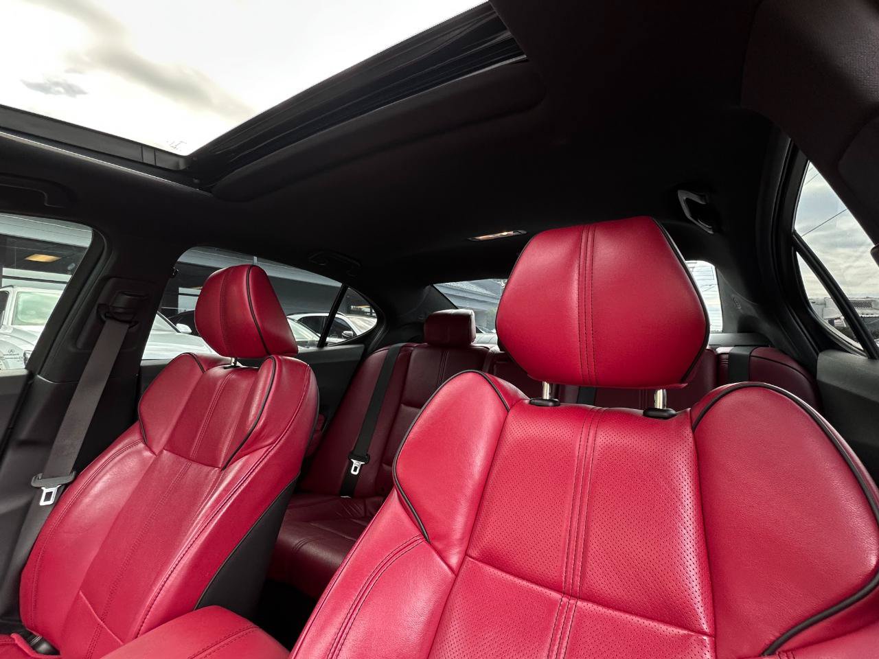 Used 2019 Acura TLX w/ Technology & A-SPEC Package FWD image 4