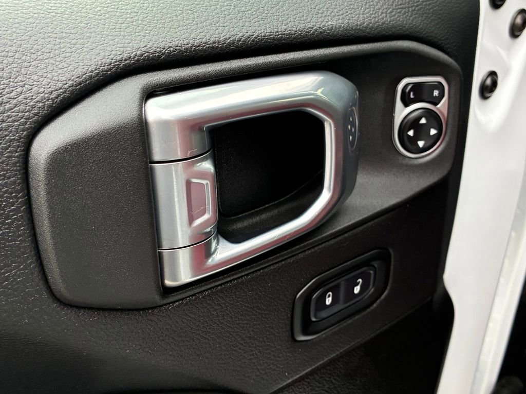 Used 2024 Jeep Wrangler Unlimited Rubicon 392 image 21