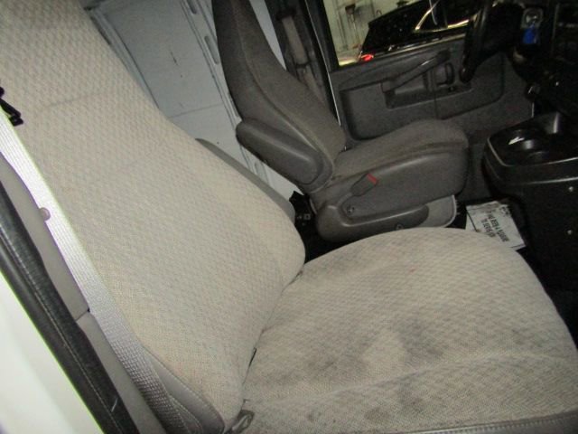 Used 2016 Chevrolet Express 3500 Extended image 8