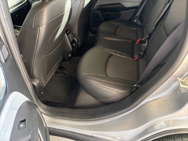 Used 2024 Jeep Compass Latitude w/ Sun and Sound Group image 11