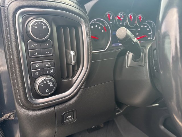 Used 2019 Chevrolet Silverado 1500 RST image 12