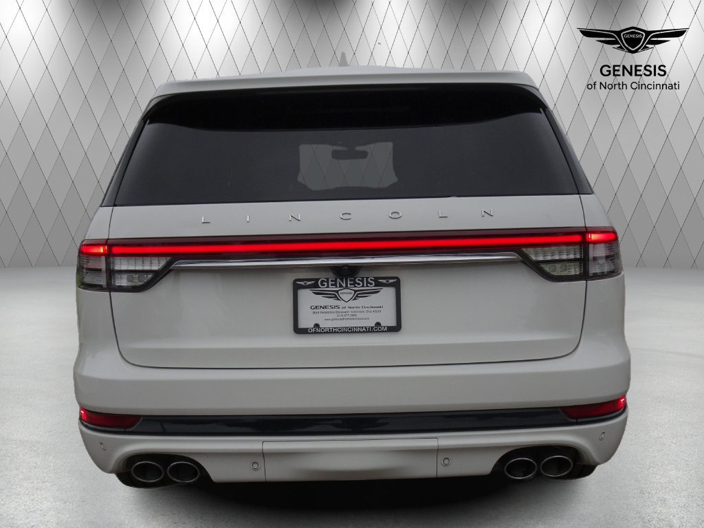 Used 2023 Lincoln Aviator Grand Touring w/ Equipment Group 301A AWD/4WD image 4