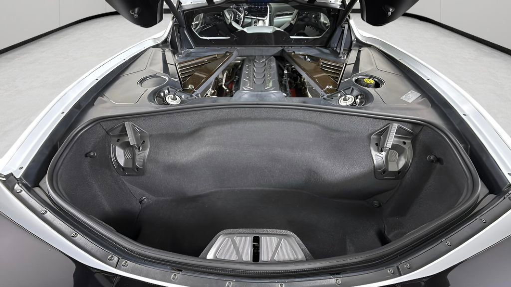 Used 2020 Chevrolet Corvette Stingray Premium Cpe w/ 3LT Preferred Equipment Group image 28