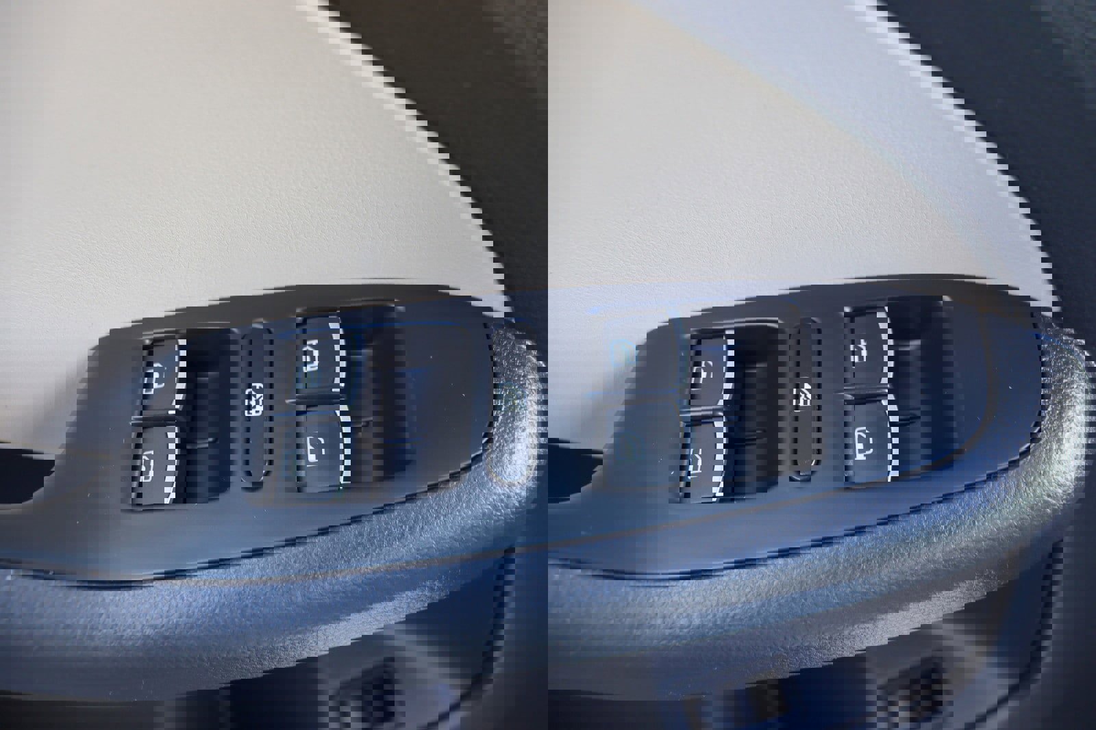 Used 2014 Volkswagen Jetta SE image 25