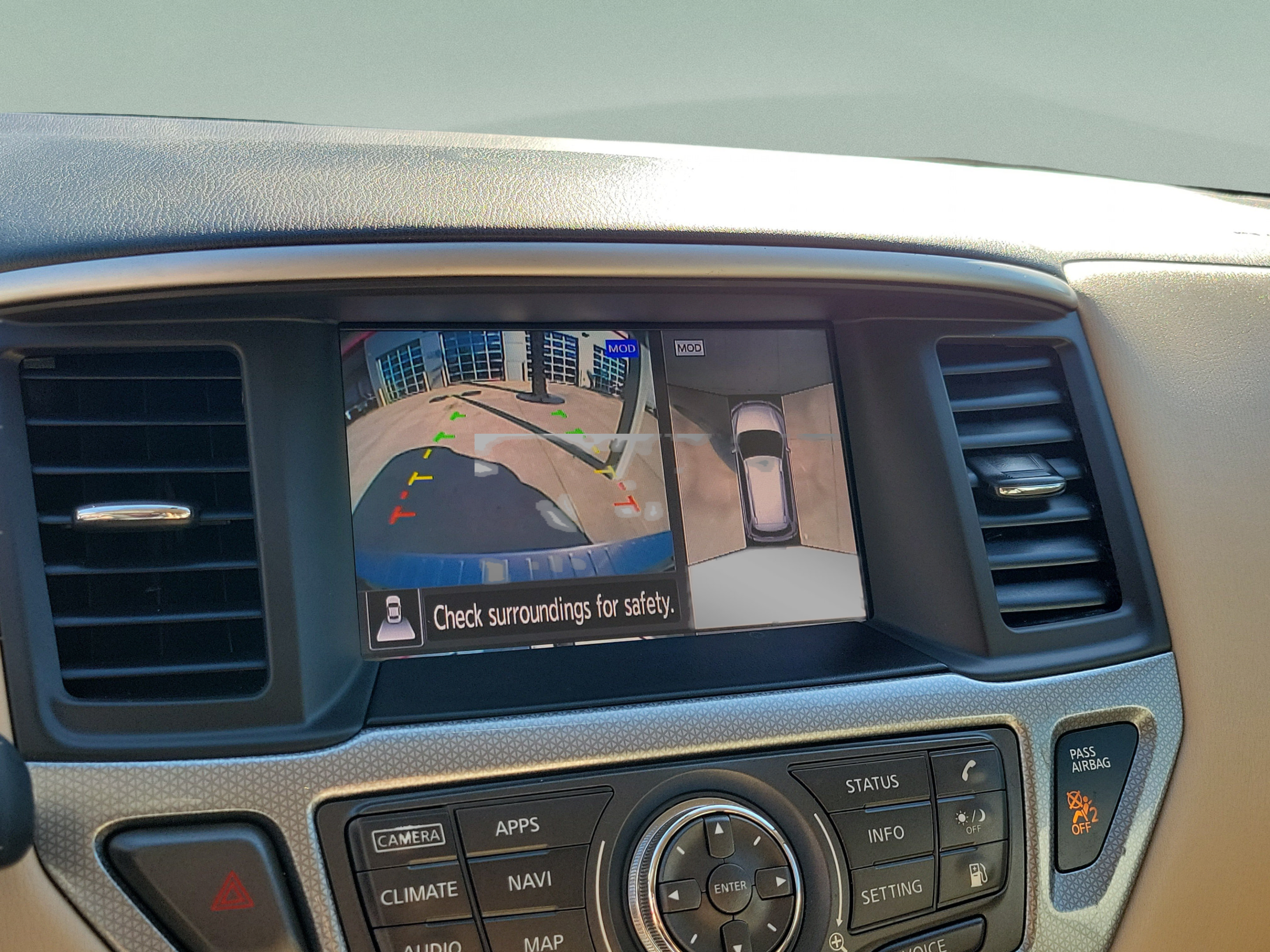 Used 2018 Nissan Pathfinder SL FWD image 18