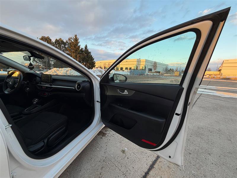 Used 2019 Kia Forte LXS image 12