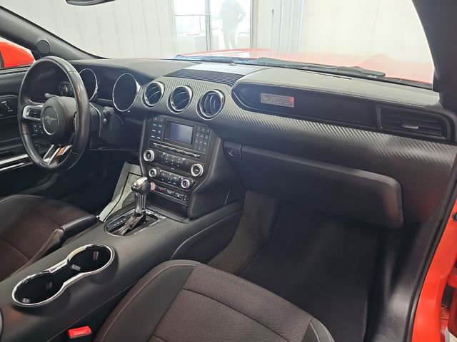Used 2016 Ford Mustang Convertible w/ Equipment Group 051A RWD image 26
