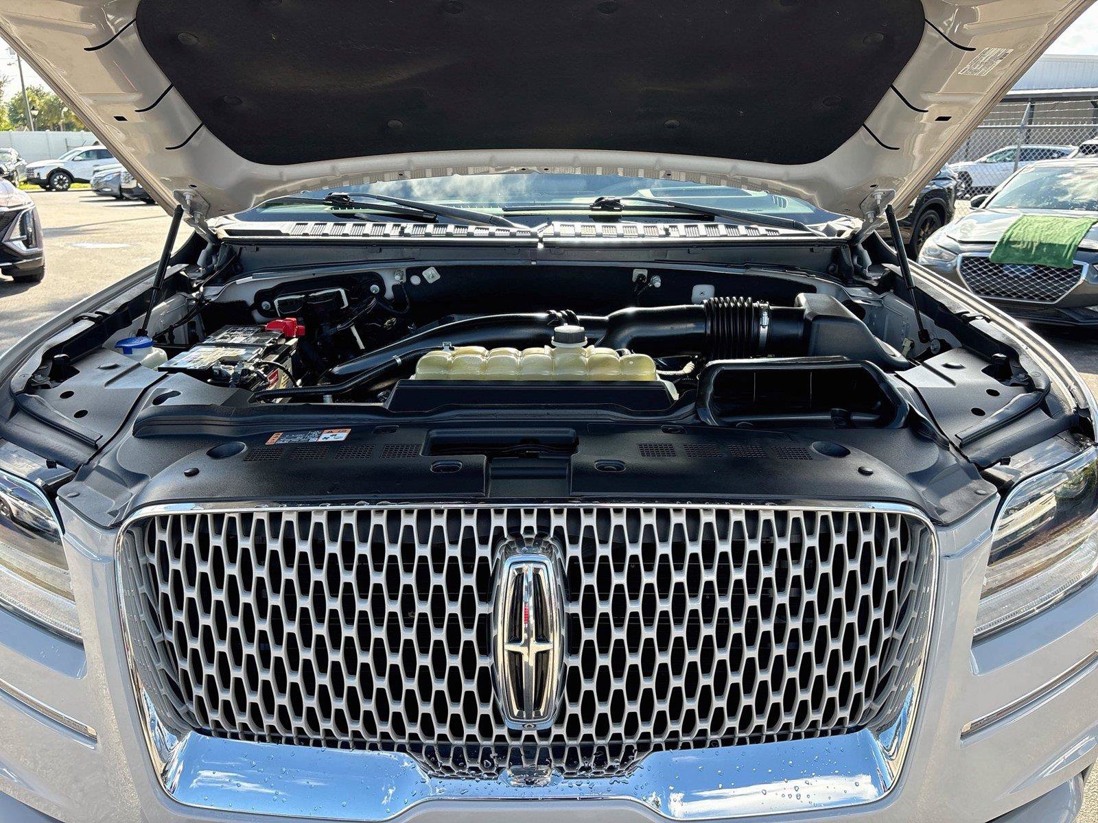 Used 2021 Lincoln Navigator L Reserve AWD/4WD image 34