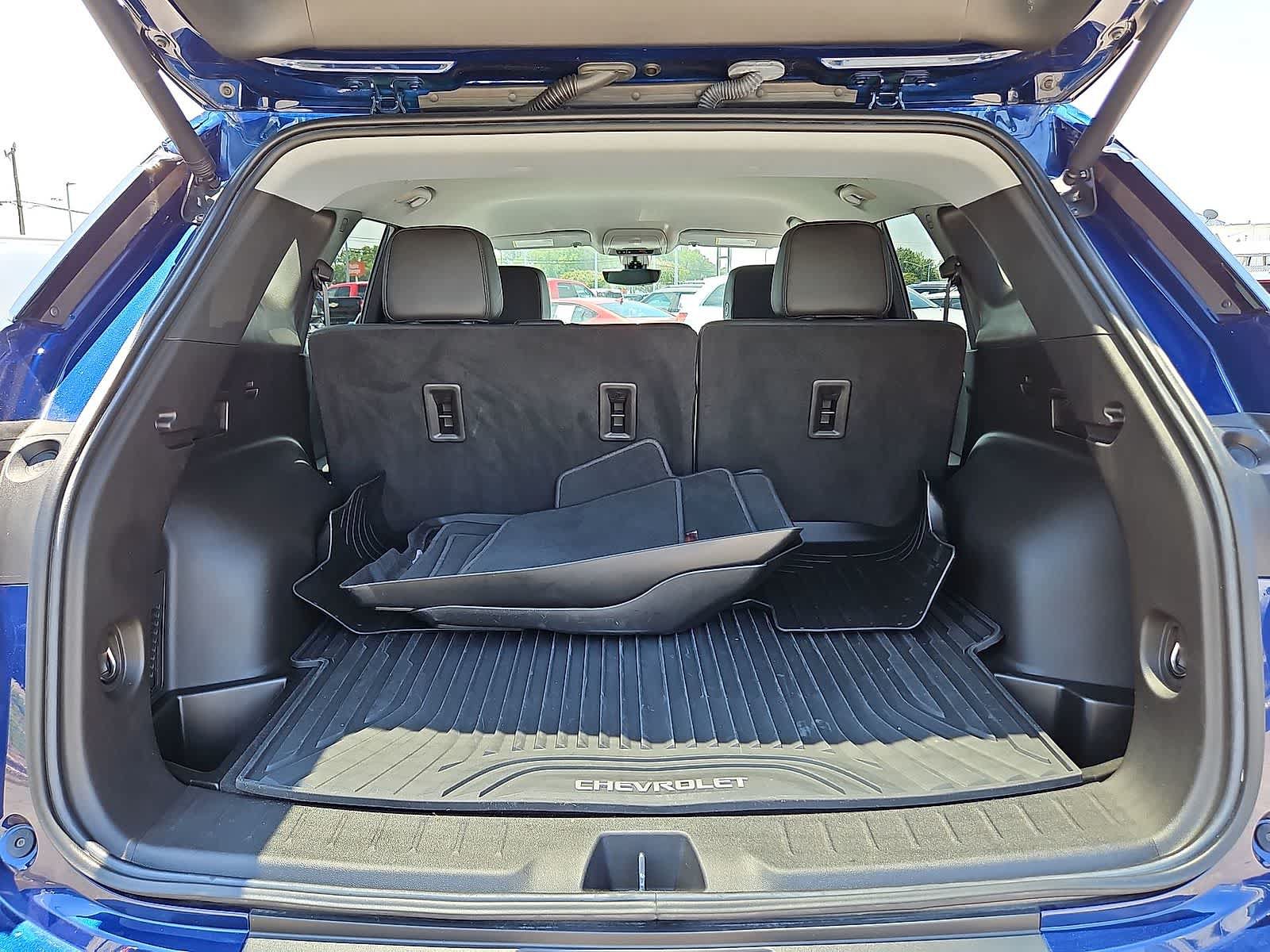Used 2022 Chevrolet Blazer LT w/ Sound & Technology Package FWD image 32