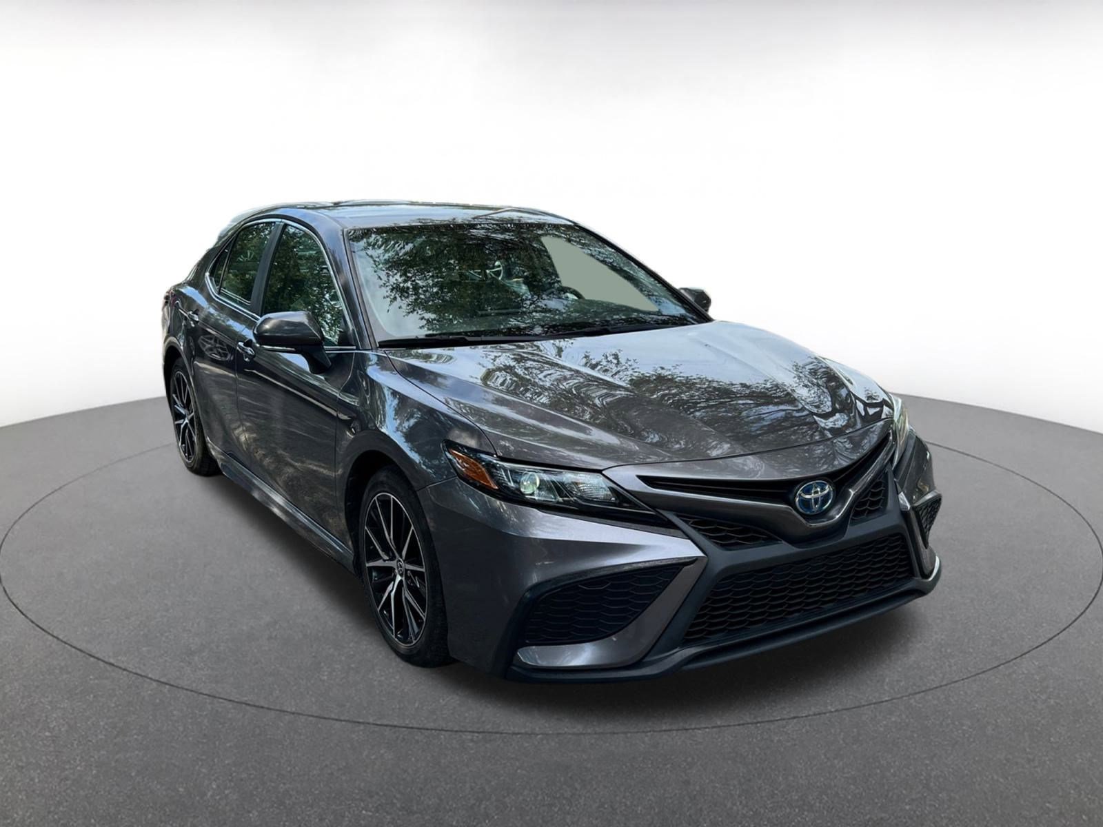 Used 2023 Toyota Camry SE