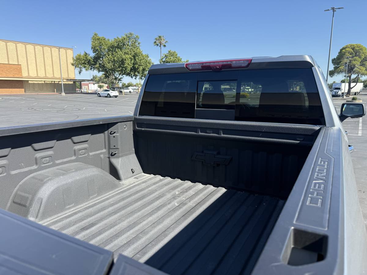 Used 2025 Chevrolet Silverado 1500 LTZ w/ LTZ Premium Package AWD/4WD image 12