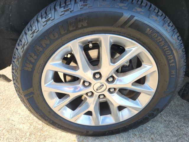 Used 2017 Ford Expedition EL Limited AWD/4WD image 15