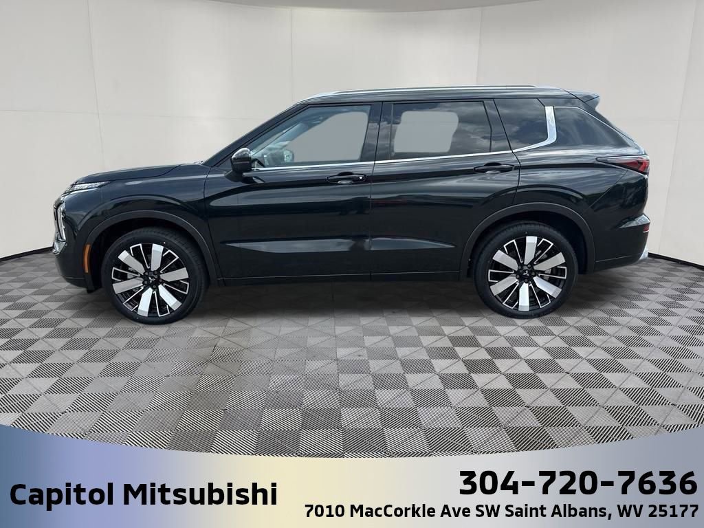 New 2025 Mitsubishi Outlander SEL image 6