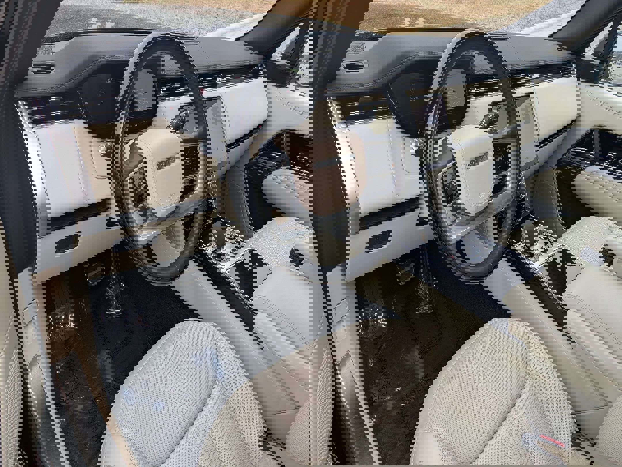 Used 2023 Land Rover Range Rover SE image 9