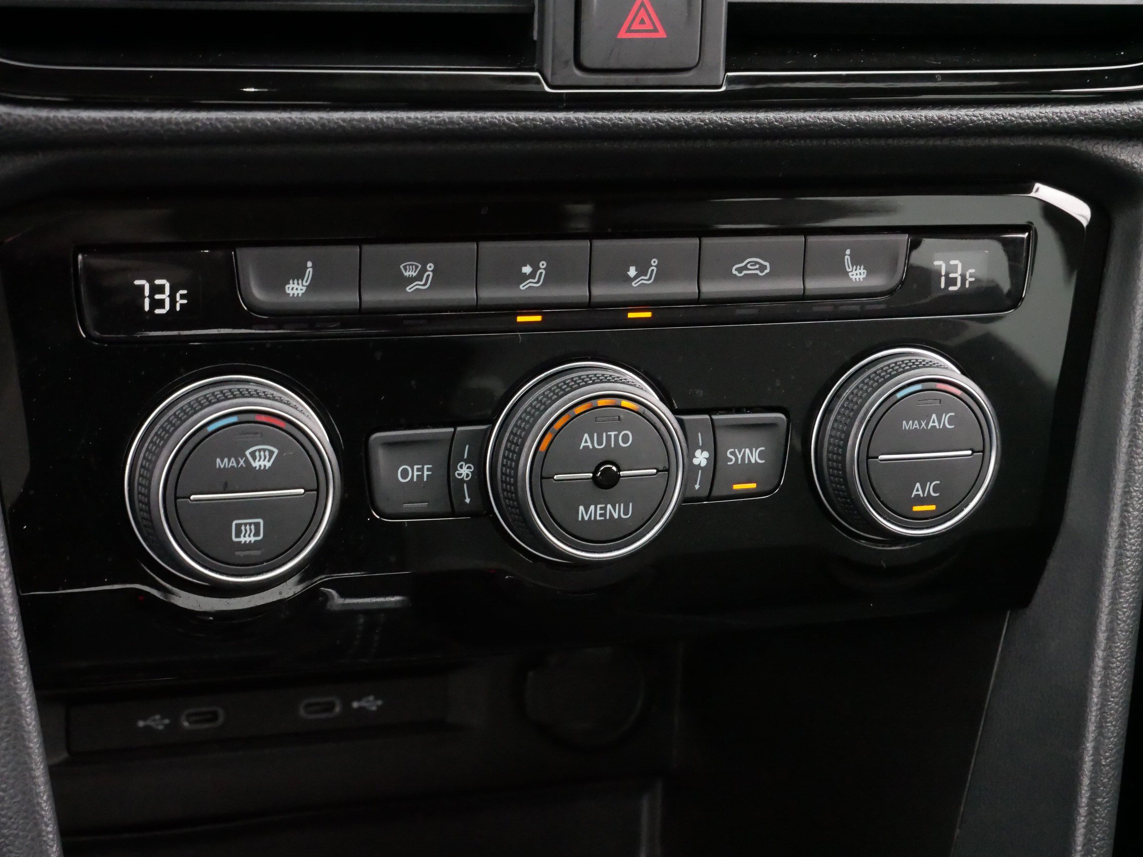 Certified 2024 Volkswagen Taos SE w/ Panoramic Sunroof Package image 23