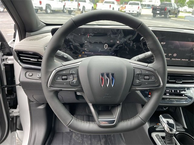 New 2025 Buick Envista Avenir image 14