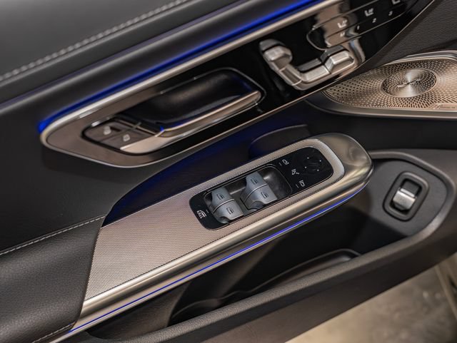 Certified 2024 Mercedes-Benz CLE 300 4MATIC Cabriolet image 16