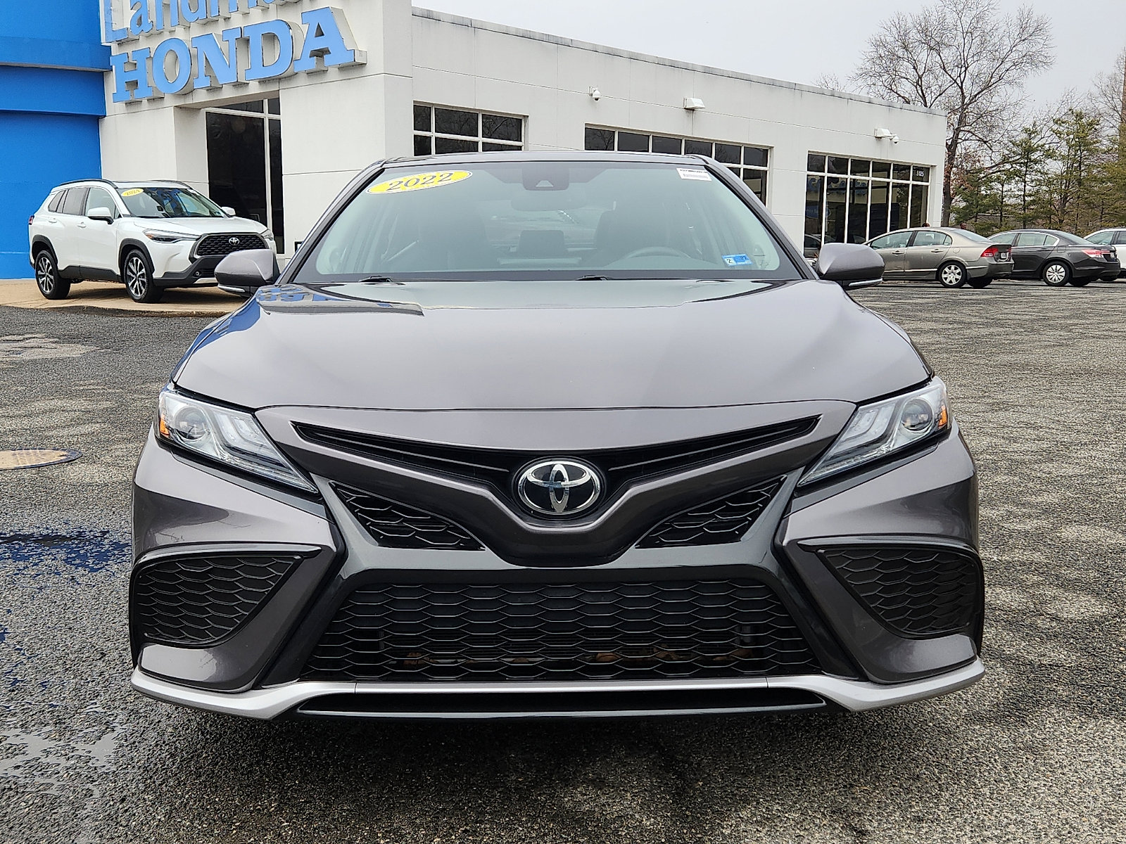 Used 2022 Toyota Camry XSE w/ Navigation Package image 2