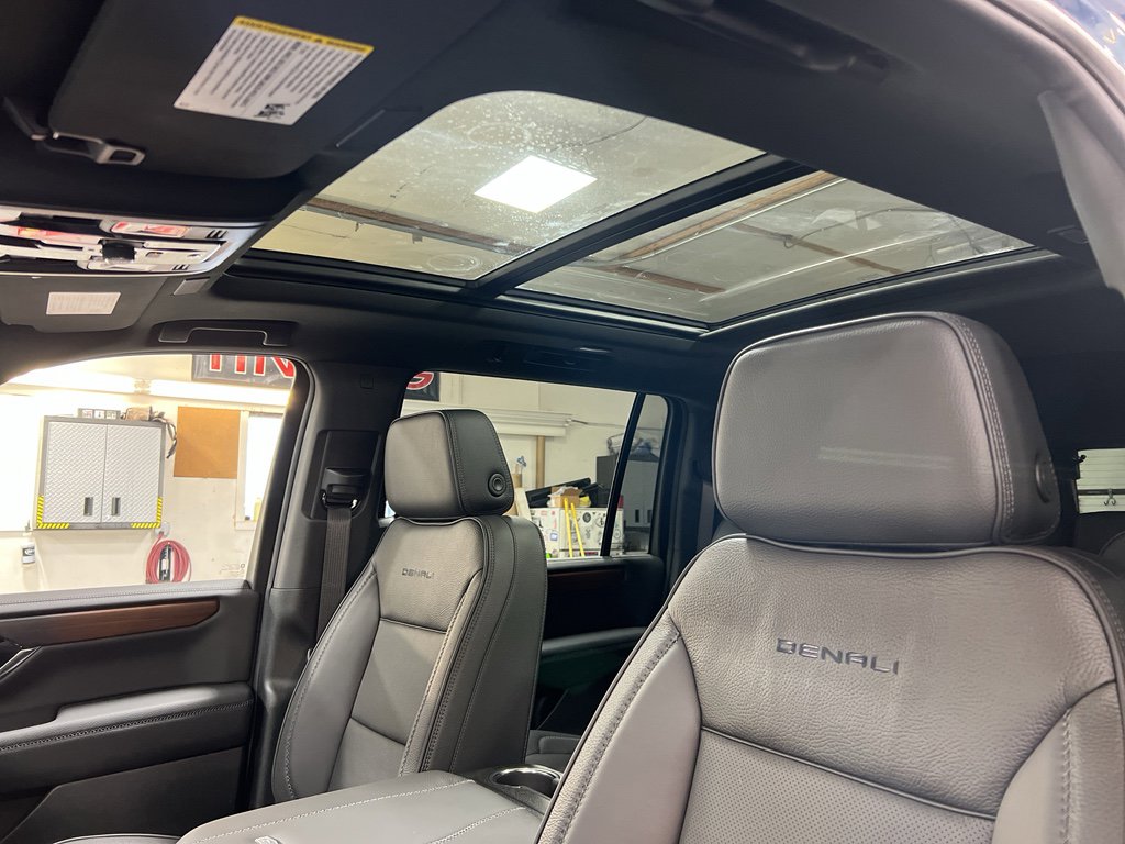 New 2026 GMC Yukon XL Denali w/ Sun & Power Step Package AWD/4WD image 35
