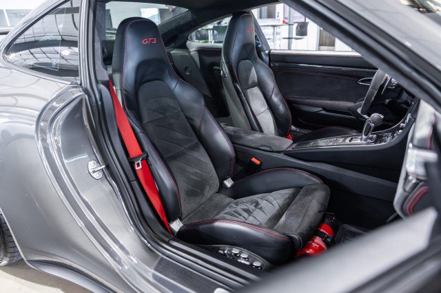 Used 2016 Porsche 911 GT3 RWD image 47