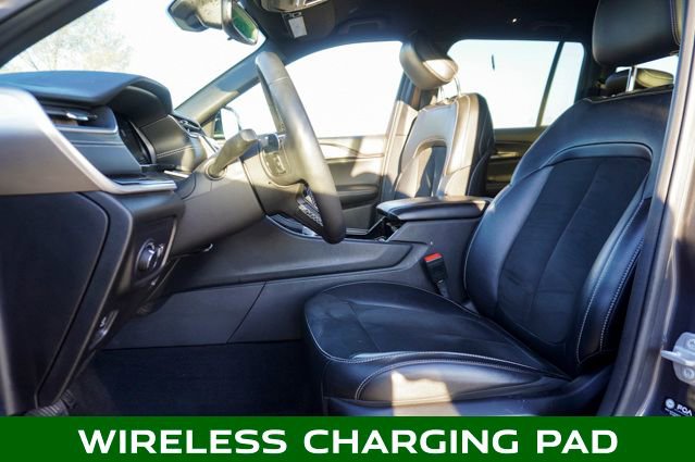 Used 2023 Jeep Grand Cherokee Altitude image 13