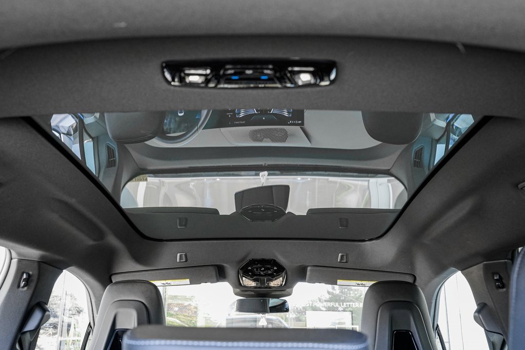 Used 2025 BMW iX xDrive50 w/ Premium Package image 21