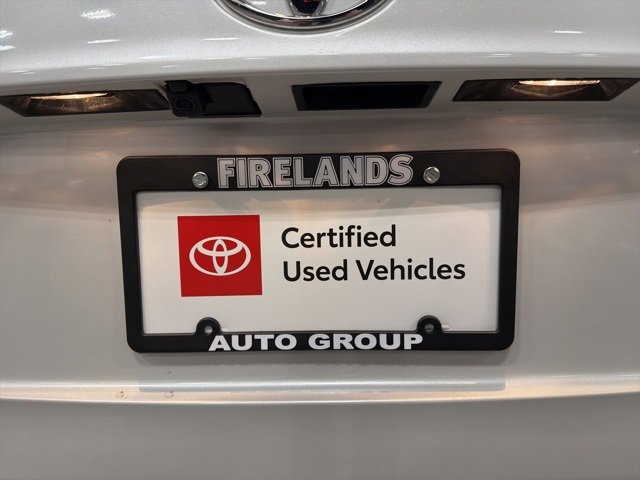 Certified 2024 Toyota Highlander AWD image 10