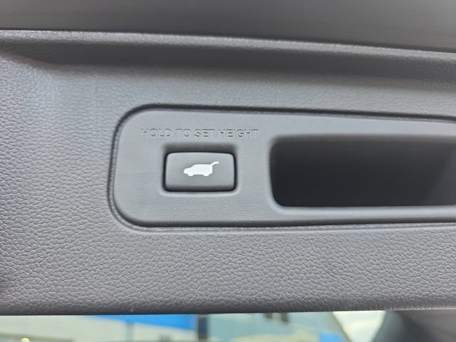 Used 2025 Honda Pilot Elite image 15