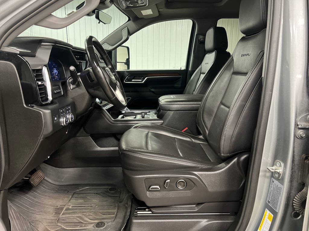 Certified 2025 GMC Sierra 2500 Denali w/ Denali Reserve Package AWD/4WD image 13